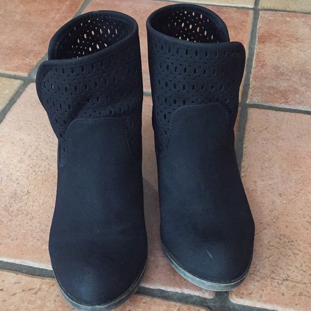 Black rocket dog ankle boots size 8 women